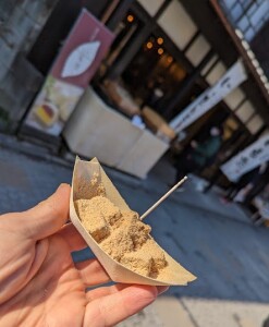 l_d8fbbd0f-9194-479e-9ce1-5606df650bebもち