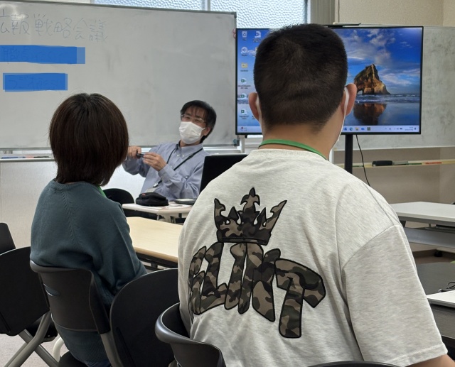広報誌セミナーの写真