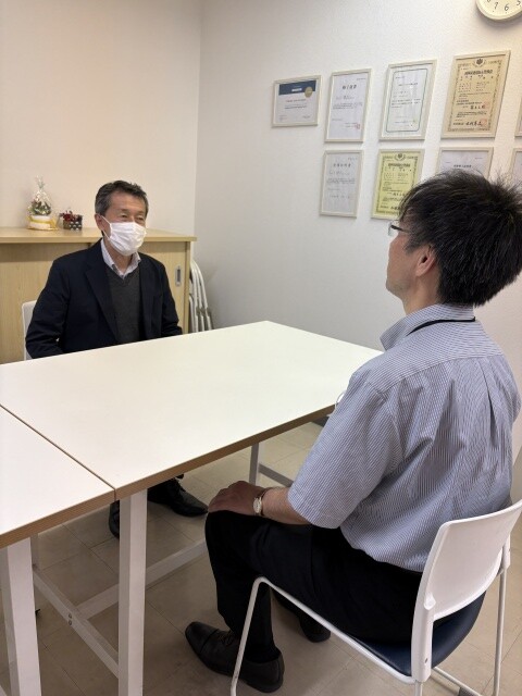 面接練習をしている